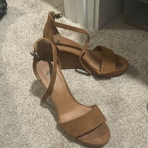 H and M wedges